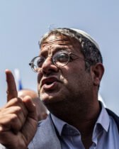 Ben-Gvir hué pour ne plus vouloir « l’expulsion des Arabes »