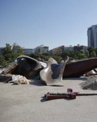 Gulliver au Kikar Habima à Tel Aviv