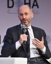 L'envoyé spécial de Biden, Robert Malley,  qui fait partie d'un réseau pro-iranien, suspendu