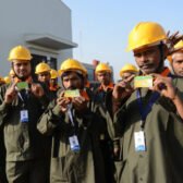 Les travailleurs indiens veulent travailler en Israël, sans se laisser décourager par le conflit